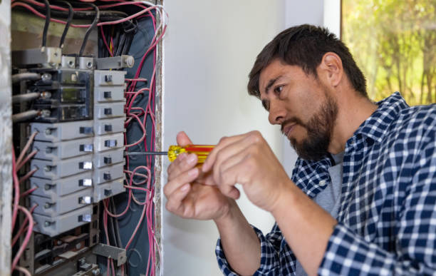 Best Emergency Electrical Repair  in Freer, TX